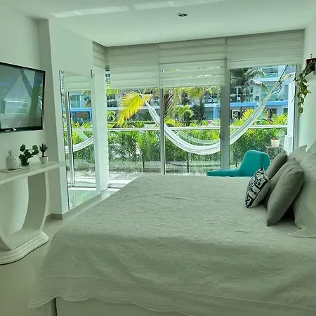 Beachfront Bliss-2br Haven Steps From Sandy Shores * Cartagena