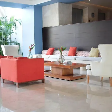 Apartamento Beachfront Bliss-2br Haven Steps From Sandy Shores *