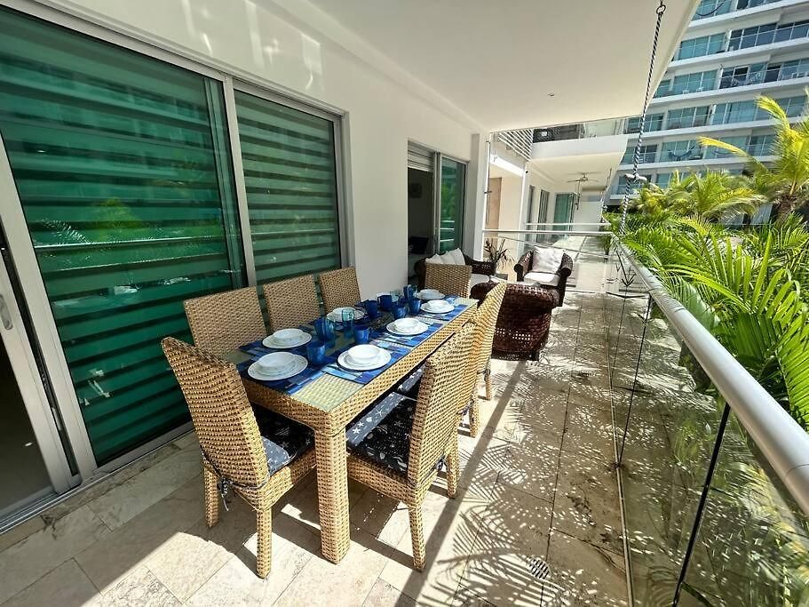 Beachfront Paradise 2Br Pools & Direct Beach Access Apartamento