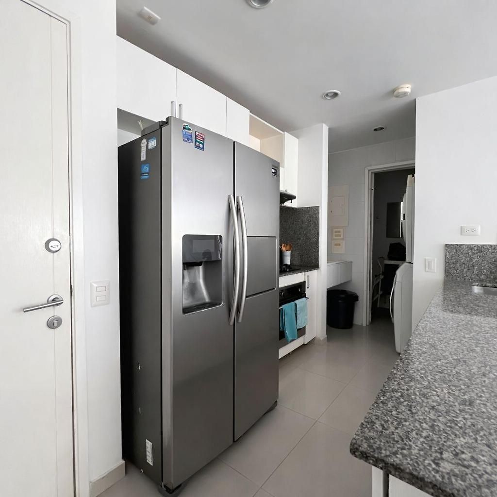 Beachfront Paradise 2br Pools & Direct Access