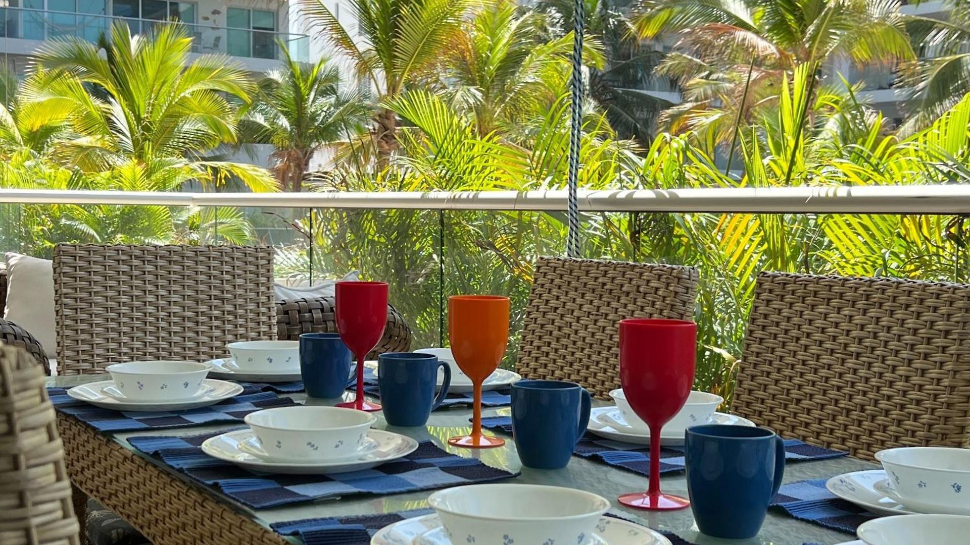 Beachfront Paradise 2br Pools & Direct Access Apartamento *
