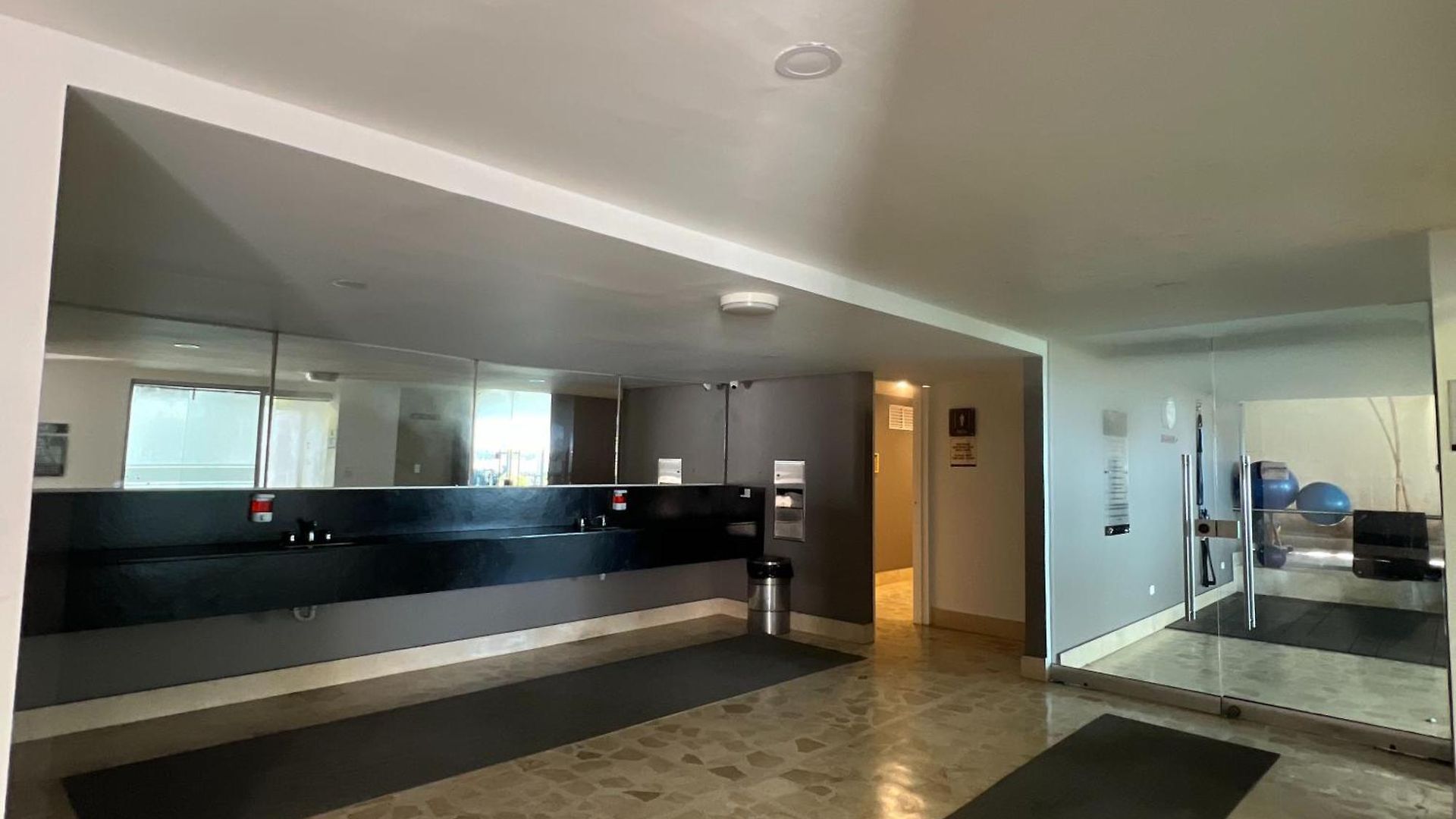 Apartamento Beachfront Paradise 2br Pools & Direct Access