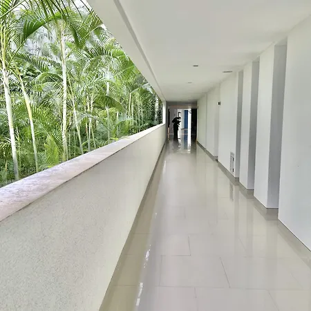 Beachfront Bliss-2br Haven Steps From Sandy Shores Apartment