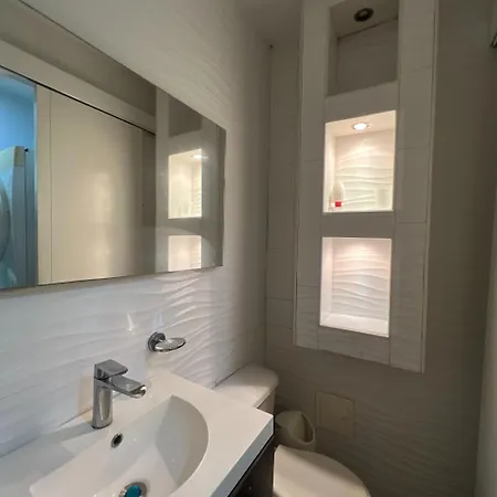 Beachfront Paradise 2br Pools & Direct Access Apartamento *
