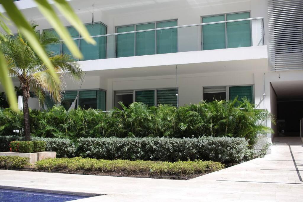 Beachfront Bliss-2br Haven Steps From Sandy Shores *